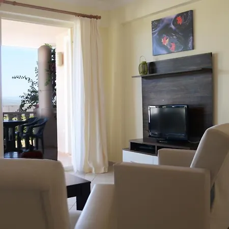 Apartman Mesmerizing With 21 Shared Pools In Milas Bogazici
