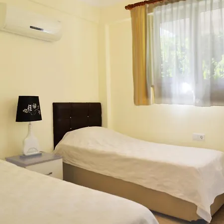 Mesmerizing With 21 Shared Pools In Milas Apartman Bogazici