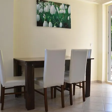 Apartman Mesmerizing With 21 Shared Pools In Milas Bogazici
