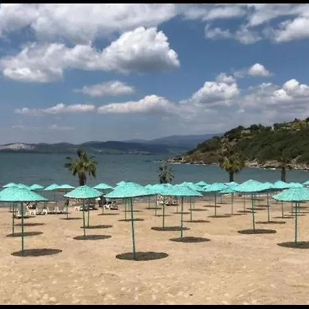 Apartman Mesmerizing With 21 Shared Pools In Milas *